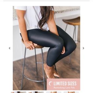 Zyia active Black Metallic Light n Tight Hi-Rise 7/8 24"